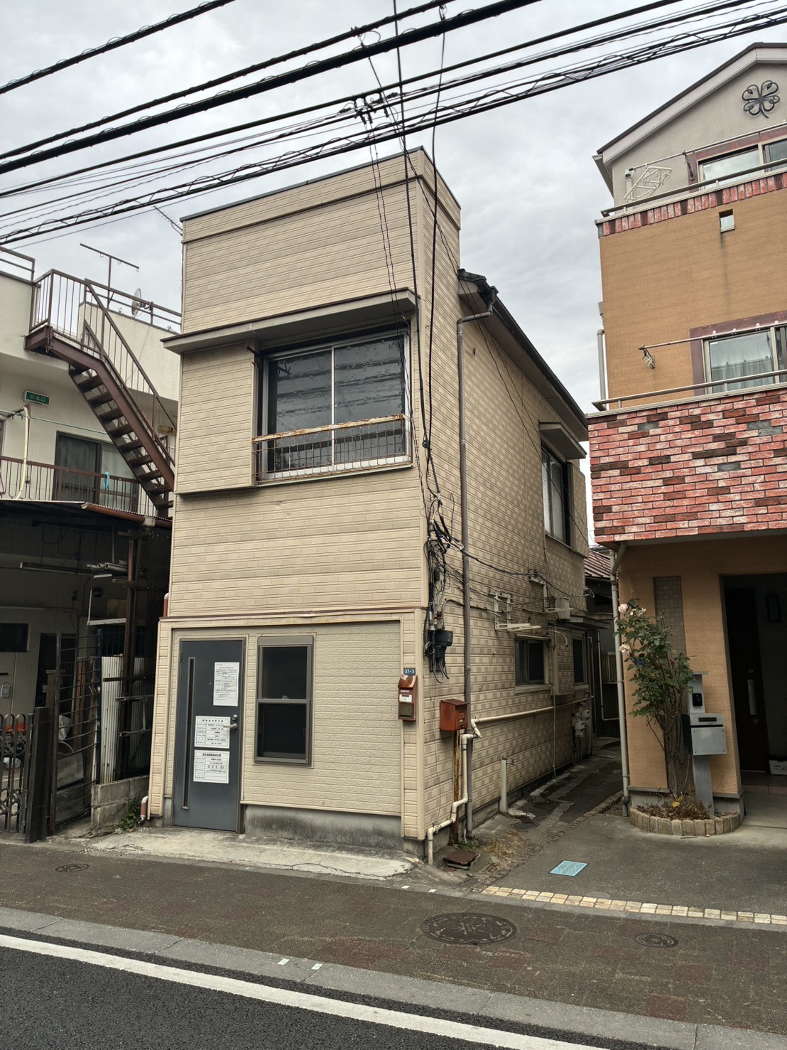 【東京都板橋区】不動産会社Jサービス様の解体依頼→解体業者のA合同会社が施行しました