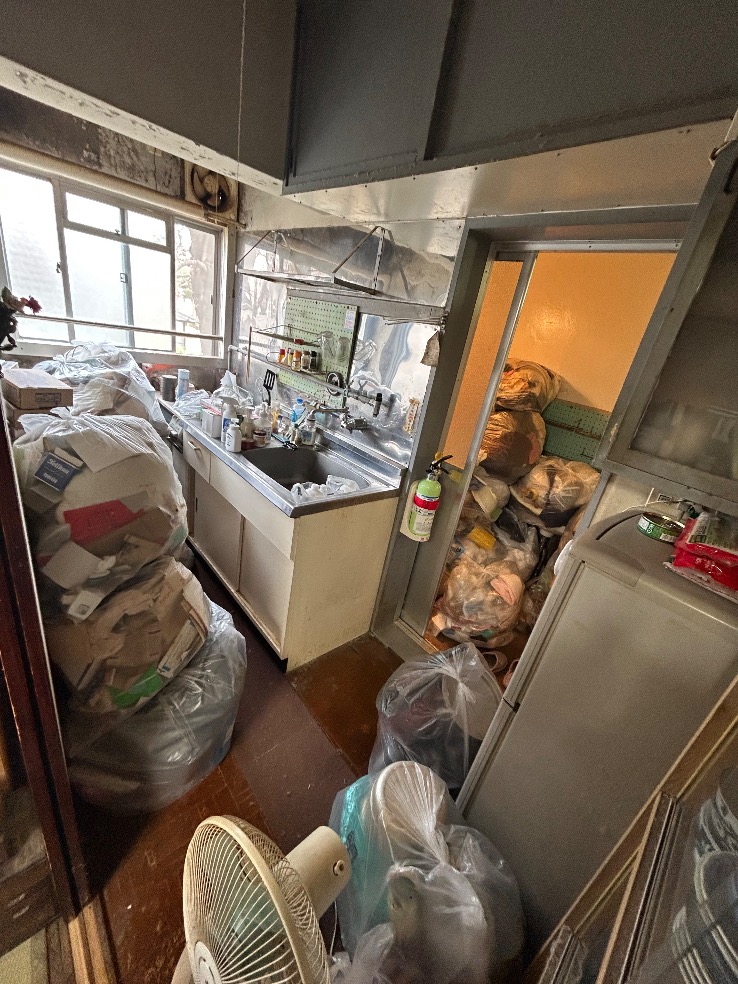 【東京都立川市】不動産オーナーH様から残置物回収依頼→不用品回収業者ZI様が施行しました