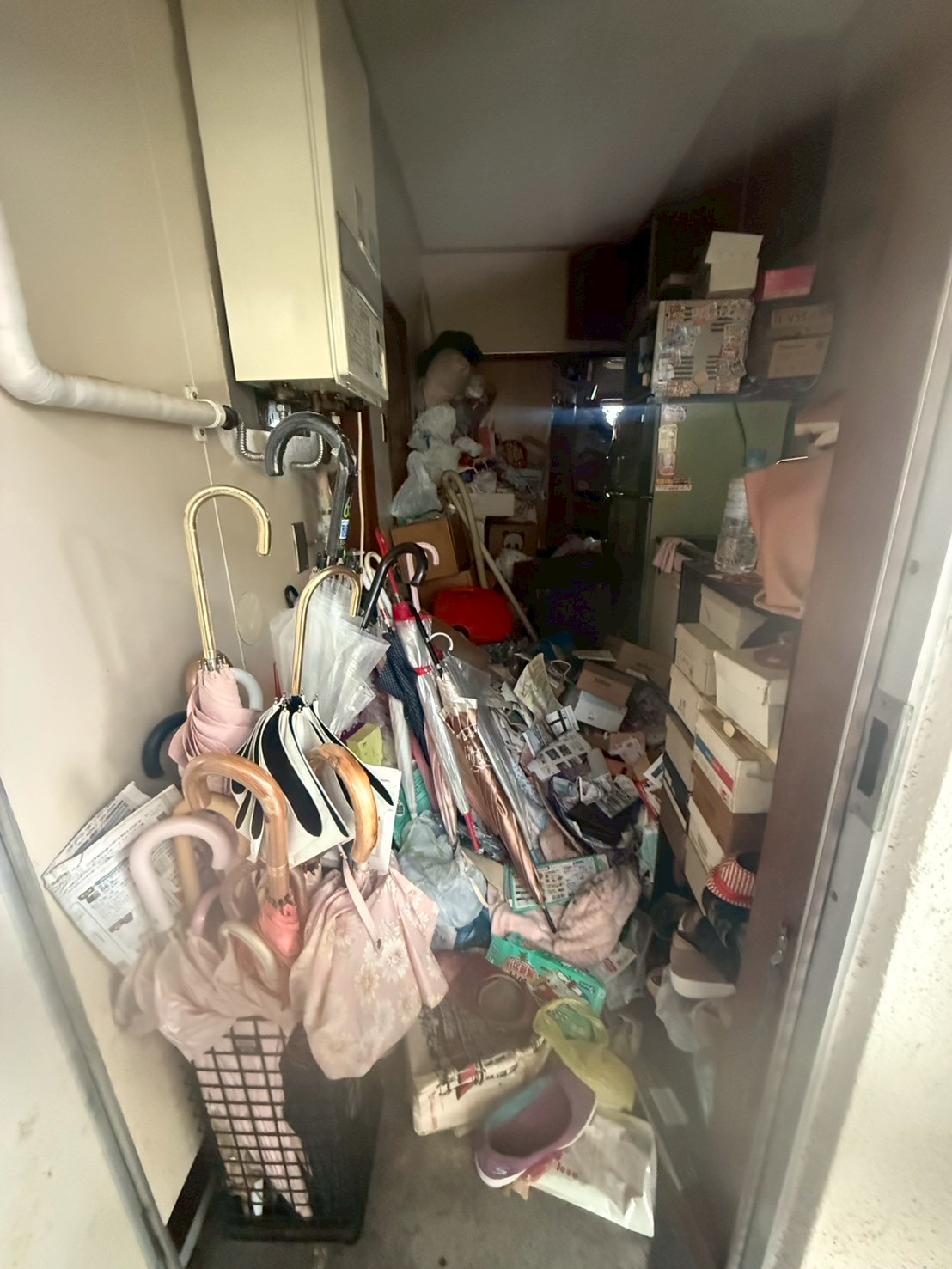 【東京都港区】不動産業者H様からの残置物撤去依頼→不用品回収業者の株式会社P様が施行しました